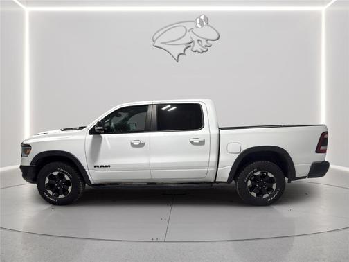 Bright White Clearcoat 2019 RAM 1500 Rebel