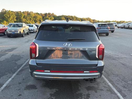 Steel / Graphite 2024 Hyundai PALISADE Calligraphy