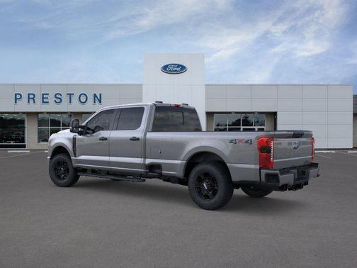 2026 Ford F-350 XLT