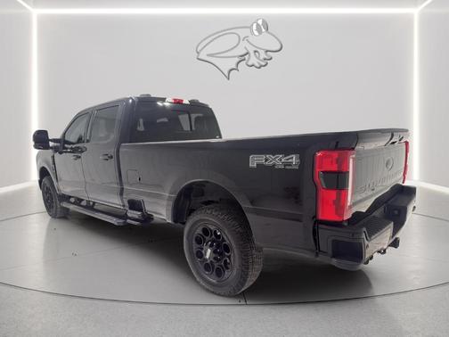 Agate Black 2024 Ford F-350 Lariat Super Duty