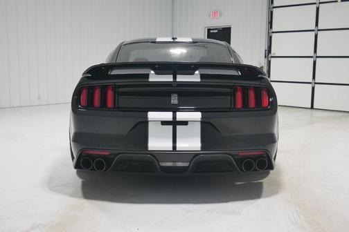 2020 Ford Shelby GT350 Base