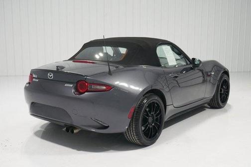 2016 Mazda MX-5 Miata Club