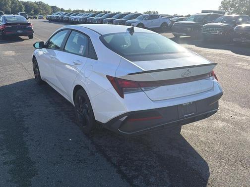 Serenity White Pearl 2026 Hyundai ELANTRA SEL Sport