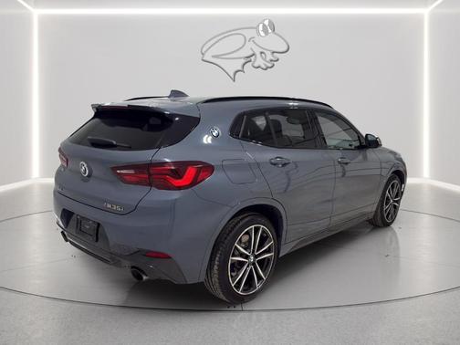 2021 BMW X2 M35i