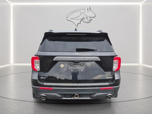 Agate Black 2022 Ford Explorer XLT