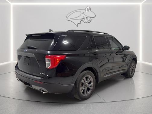 Agate Black 2022 Ford Explorer XLT