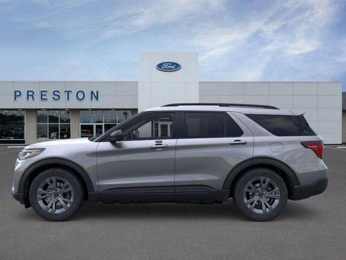 2026 Ford Explorer XLT