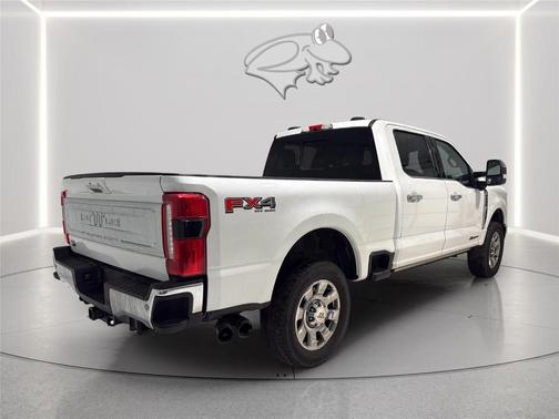 Oxford White 2023 Ford F-250 King Ranch