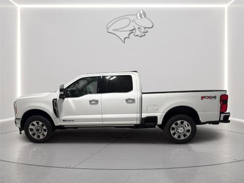 Oxford White 2023 Ford F-250 King Ranch