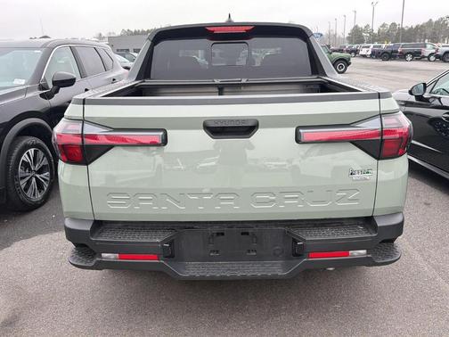 2025 Hyundai SANTA CRUZ SEL Activity