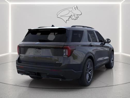 Agate Black Metallic 2026 Ford Explorer ST-Line