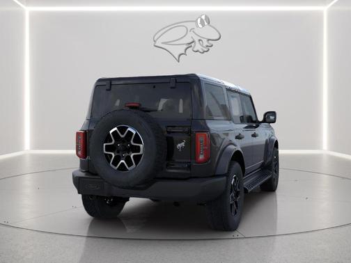 Shadow Black 2026 Ford Bronco Outer Banks