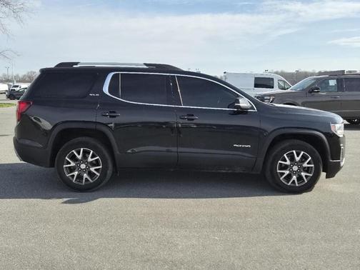 2020 GMC Acadia SLE