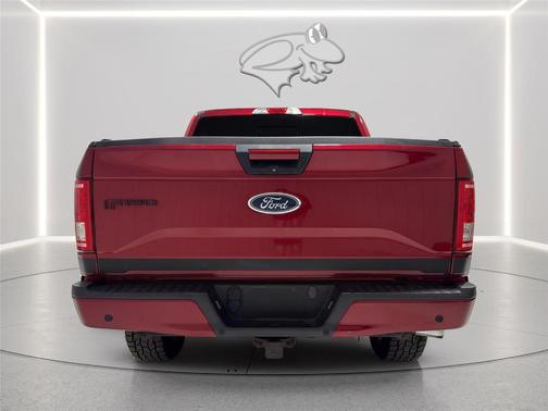 Ruby Red Metallic Tinted Clearcoat 2017 Ford F-150 XLT