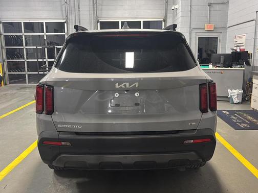 2023 Kia Sorento X-Line EX