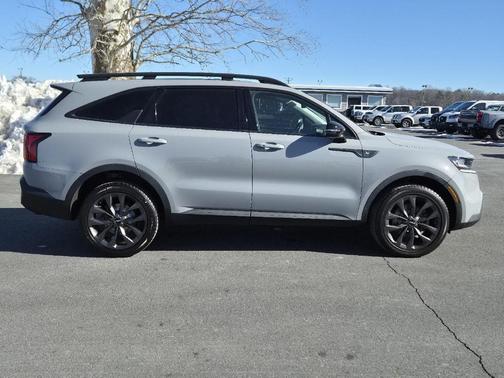 2023 Kia Sorento X-Line EX
