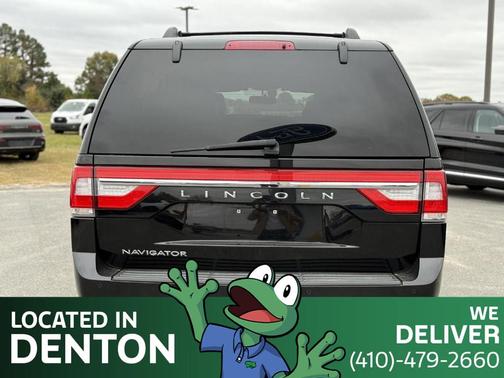 2017 Lincoln Navigator Select