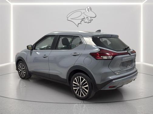 Boulder Gray 2021 Nissan Kicks SV