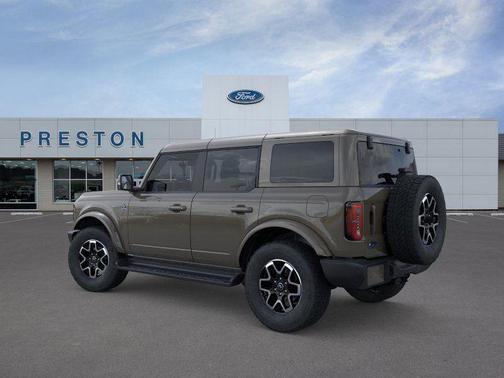 2025 Ford Bronco Outer Banks