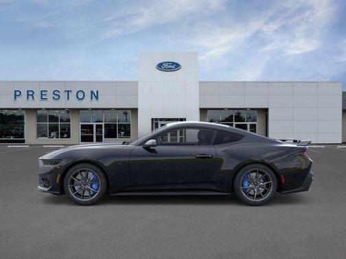 2025 Ford Mustang Dark Horse