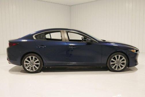 2022 Mazda Mazda3 FWD w/Select Package