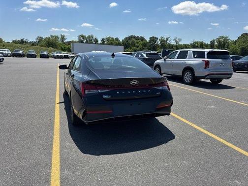 2025 Hyundai ELANTRA HEV Limited