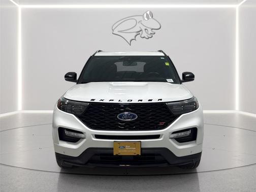 Star White 2023 Ford Explorer ST