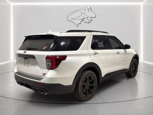 Star White 2023 Ford Explorer ST