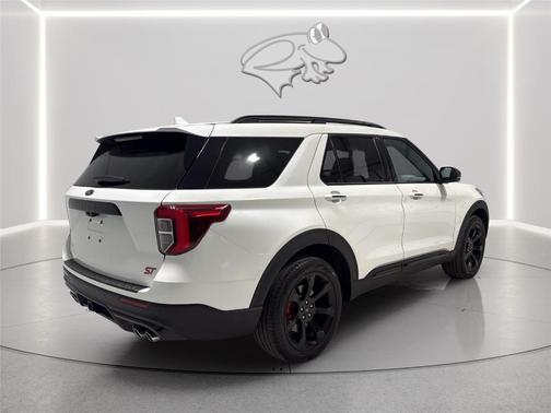 Star White 2023 Ford Explorer ST