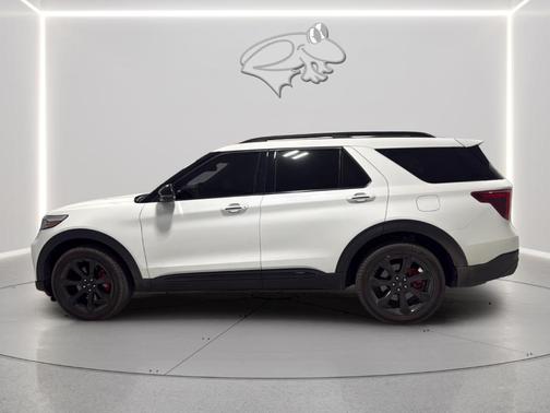 Star White 2023 Ford Explorer ST