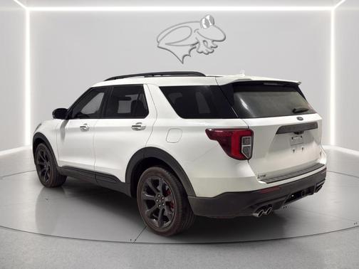 Star White 2023 Ford Explorer ST