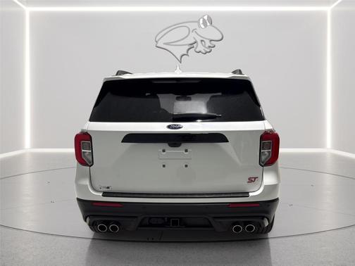 Star White 2023 Ford Explorer ST