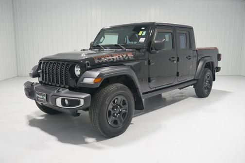 2023 Jeep Gladiator Sport