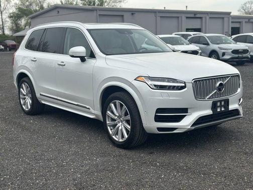2017 Volvo XC90 Hybrid T8 Inscription