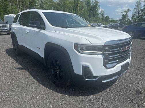2022 GMC Acadia AT4