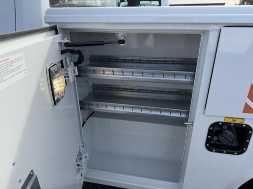 Oxford White 2026 Ford F-250 Super Duty