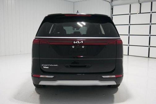 2022 Kia Carnival LXS