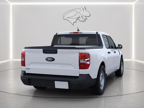 Oxford White 2025 Ford Maverick XL