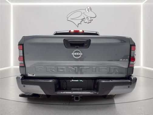 Gun Metallic 2025 Nissan Frontier SV