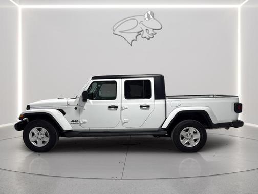 Bright White Clearcoat 2022 Jeep Gladiator Sport
