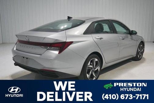 2023 Hyundai ELANTRA SEL