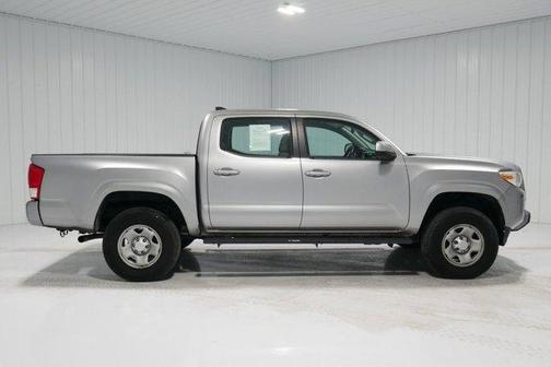 2017 Toyota Tacoma SR