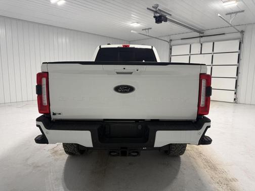 2024 Ford F-350 Lariat Super Duty