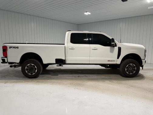 2024 Ford F-350 Lariat Super Duty