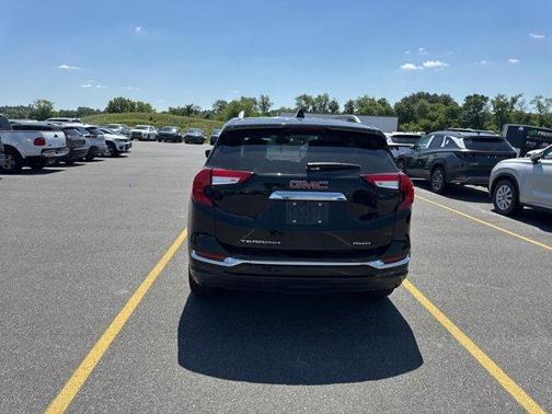 2022 GMC Terrain Denali