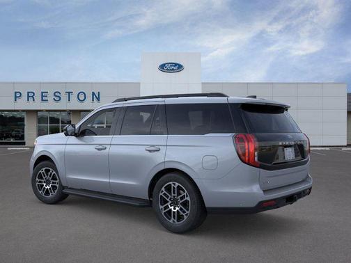 2025 Ford Expedition Active