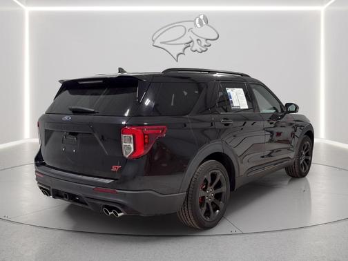 Agate Black 2022 Ford Explorer ST