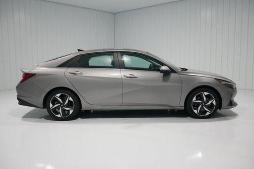 2023 Hyundai ELANTRA HEV Limited