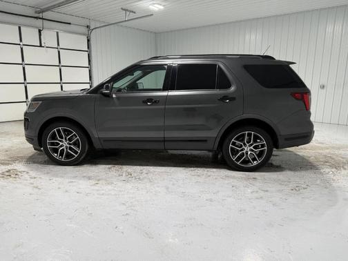 2018 Ford Explorer sport