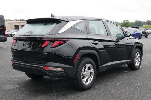 2024 Hyundai TUCSON SE